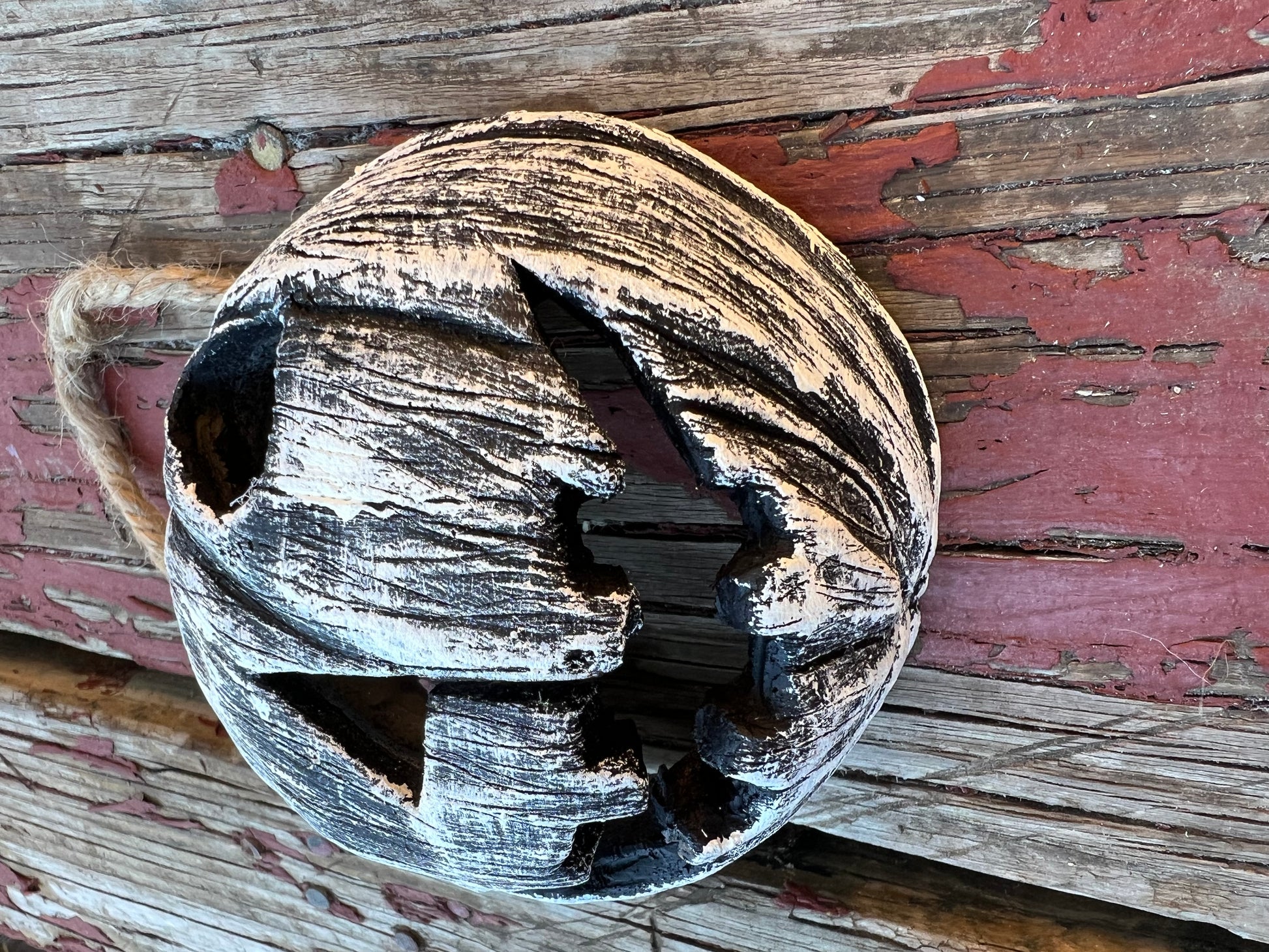 Loomis Lantern