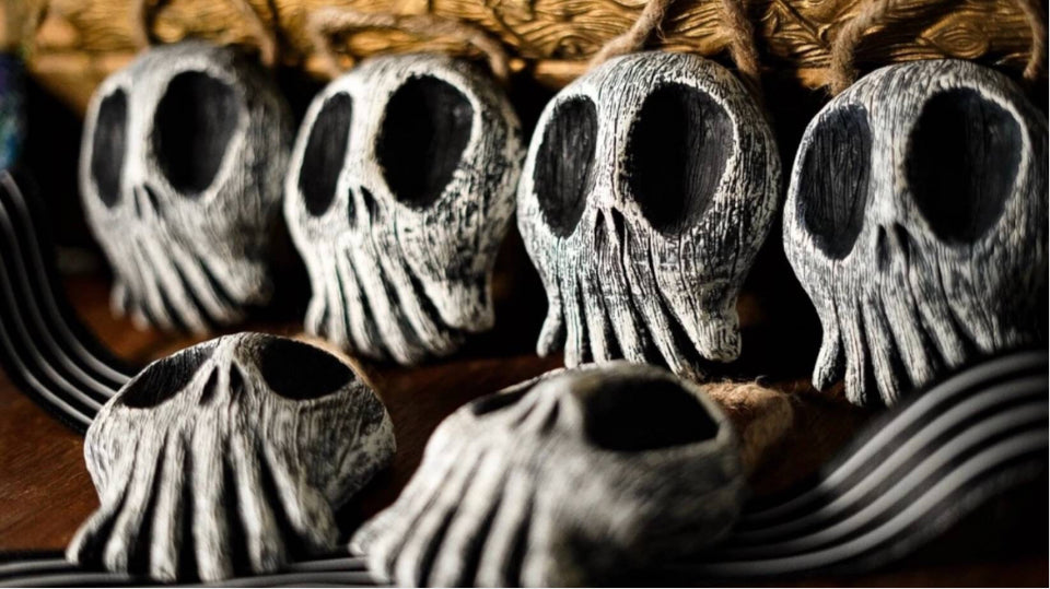 Black and White Gloomkin Skull