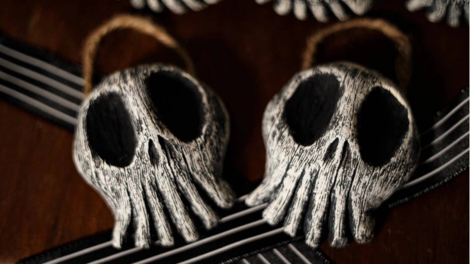 Black and White Gloomkin Skull