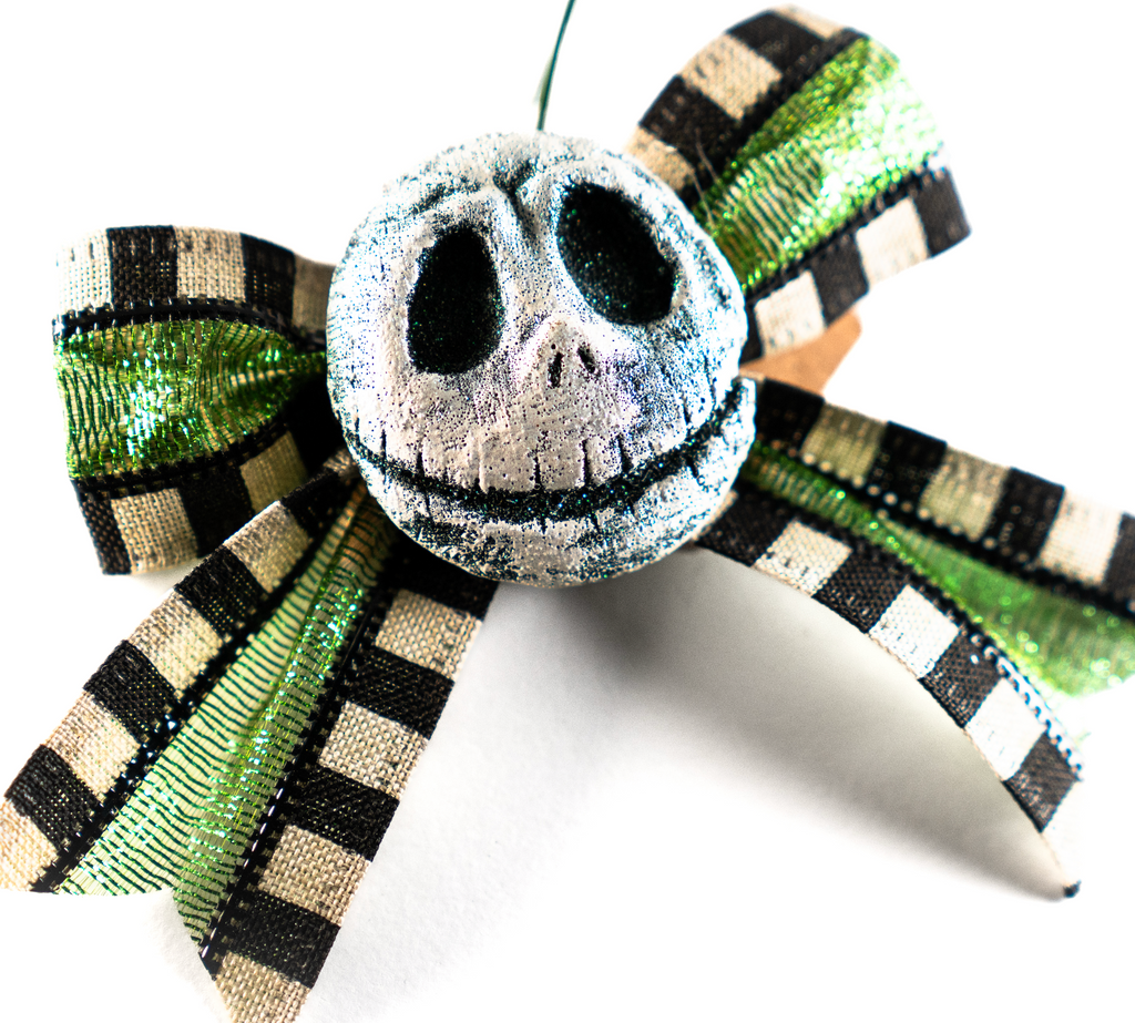 The Hollow Bows – Mini Mask Statement Bows